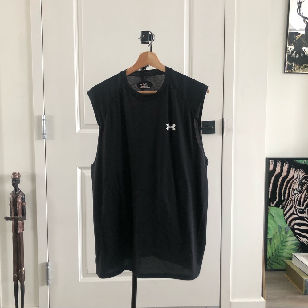 Under armour sleeveless shirt